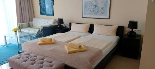 Double Room with Pool View
