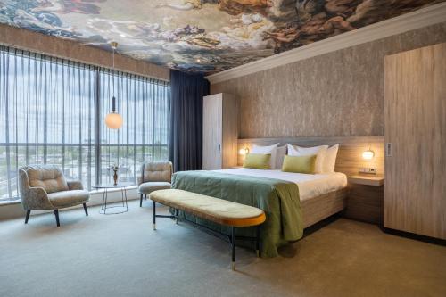 1 queen bed