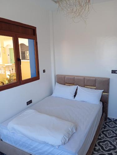 Azul Noble House