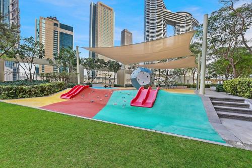FIRST CLASS 1BR Majestic Burj Khalifa View, Dubaï (photo 4)