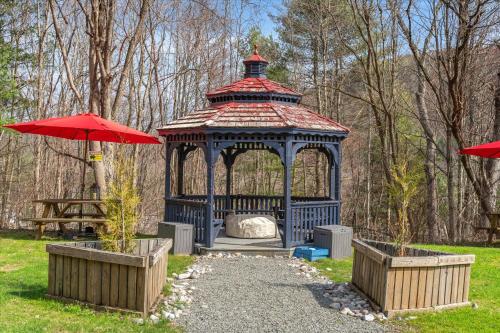 Green Acres Retreat - image 9