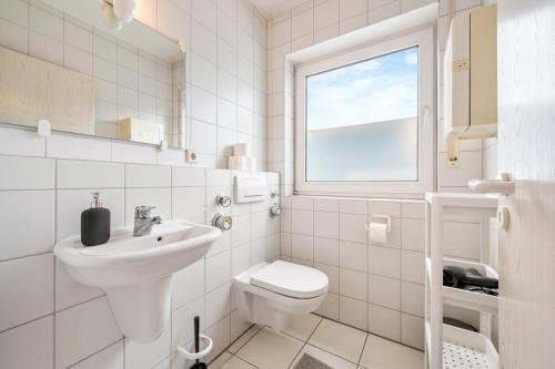 Baño, RH01 Apartment in Bensheim in Bensheim