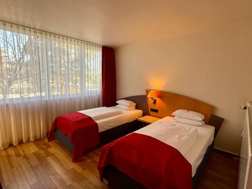 Double Room image 2