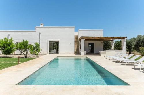 Villa Carrubo by Perle di Puglia