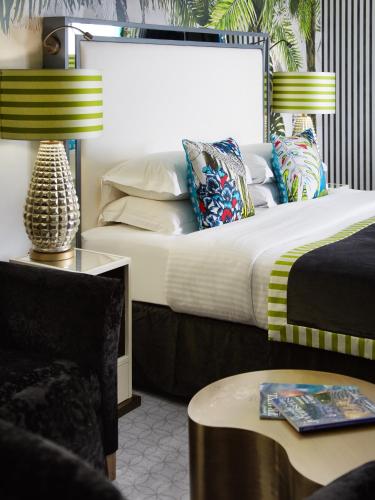 The Mandeville Hotel - main image