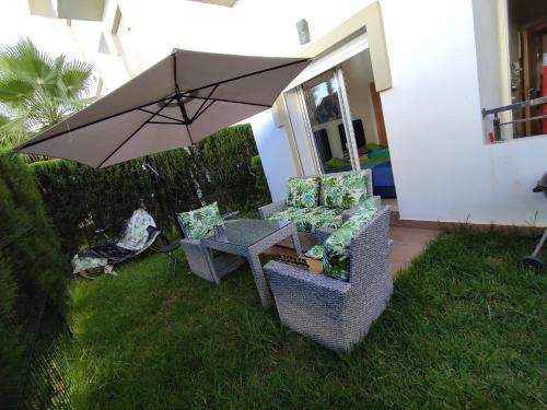 Vrt, Appartement bouznika kettani avec jardin privé accés direct à la piscine (Appartement bouznika kettani avec jardin prive acces direct a la piscine) in Bouznika