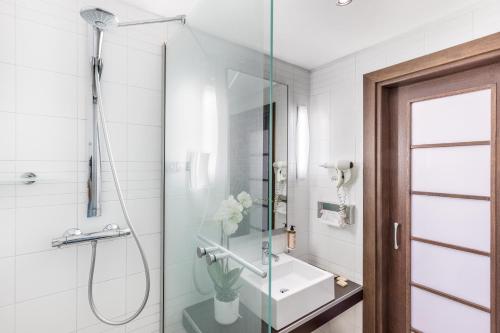 Mercure Napoli Centro Angioino - image 12