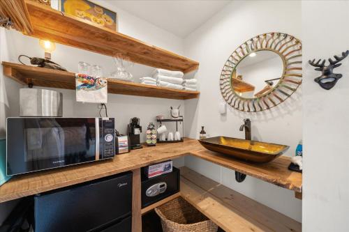 Green Acres Retreat - image 2