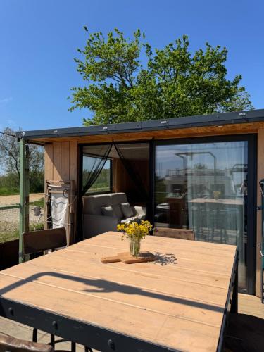 設施, La cabane a fleur d eau au cœur de la Camargue in 博瓦桑