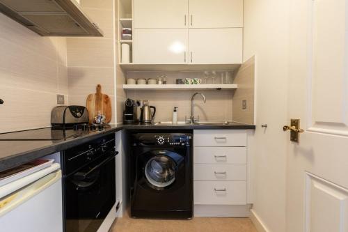 Pierrepont Street - Most Central Location - Charming 1-Bed Apartment, Bath (photo 7)