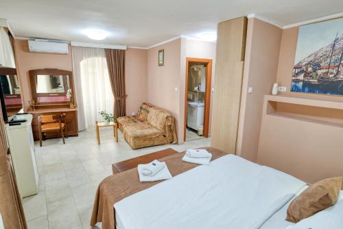Hotel Rendez Vous Room Type - Studio