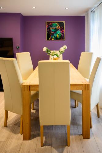 設施, Strelley house 2 , Perfect for business trip & Families holiday or working proffesionals-5 min from  in 比爾伯樂