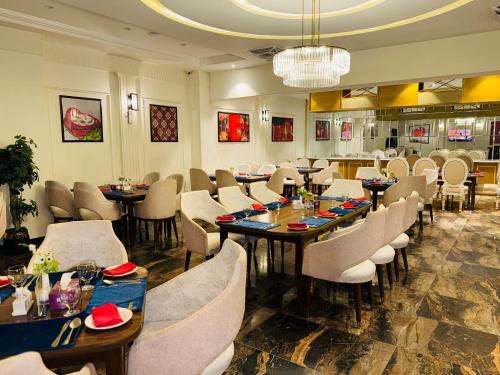 Étterem, RT Grace Royal Taj Hotel Sukkur near Sukkur repülőtér