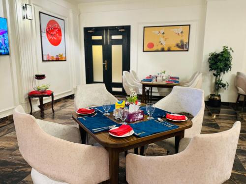 Restoran, RT Grace Royal Taj Hotel Sukkur in Sukkur