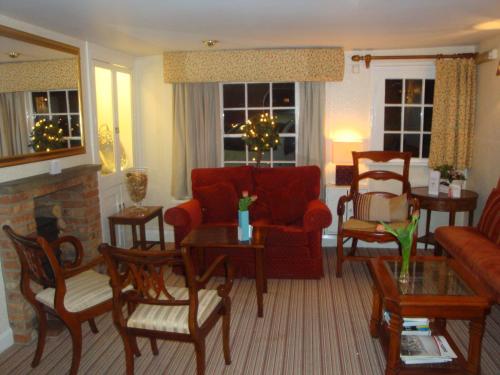 Magpies Restaurant with Rooms - image 11