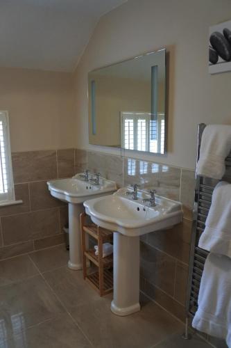 Magpies Restaurant with Rooms - image 13
