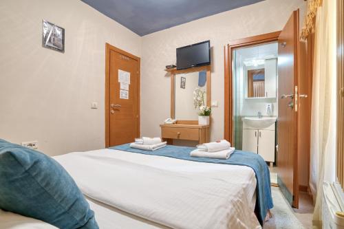 Hotel Rendez Vous Room Type - Economy Double Room