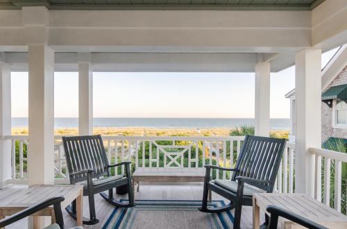 Blake Cottage by Bryant Real Estate