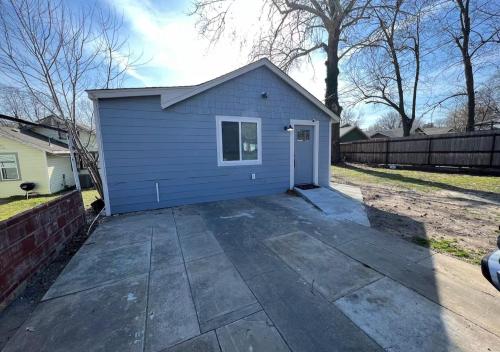 Brand New Bungalow with Amenities in 伊斯頓高地