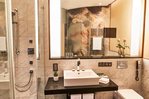 Vier Jahreszeiten Kempinski München - image 12