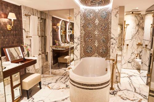 Vier Jahreszeiten Kempinski München - image 13