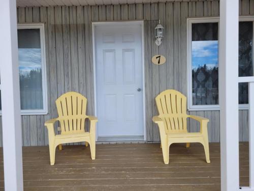 Balkons/terase, Motel La Croisière (Motel La Croisiere) in Grandes-Bergeronnes (QC)