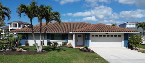 Four-Bedroom House image 10