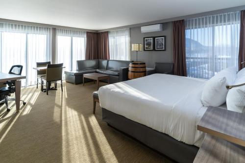 King Room with River View