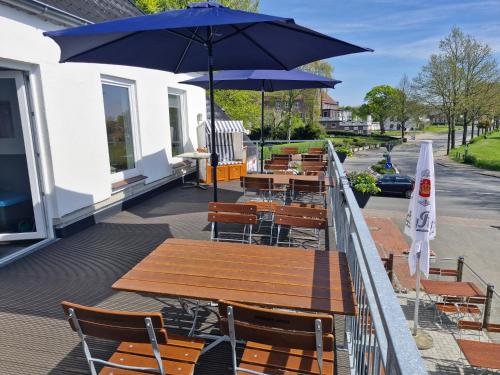 施瓦布施泰特 Fahrhaus Schwabstedt 酒店 泳池