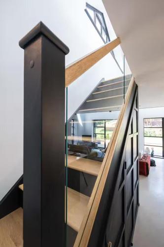 Aylesford-House-Sleeps 2 & 1 infant-Parking in Aylesford