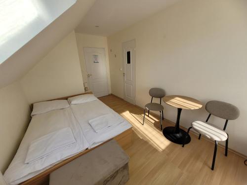 1 double bed
