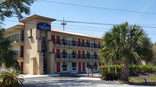 Fitness center, Tricove Inn & Suites in Jacksonville (FL)