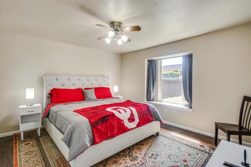 2 Mi to OU Family-Friendly Retreat with Patio! in East Imhoff