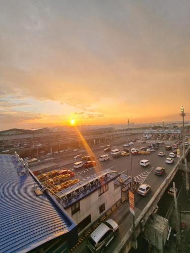 Palm Tree Condos near MNL Airport Terminal 3 by ELR, Manila (fotografie 6)