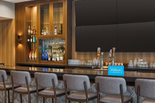 Home2 Suites by Hilton Houston Downtown Convention Center - image 13