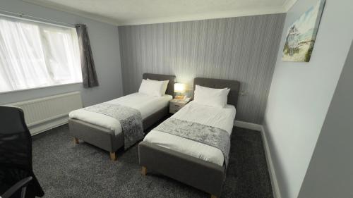 Dolphin Hotel St Ives Room Type - Standard Twin Room