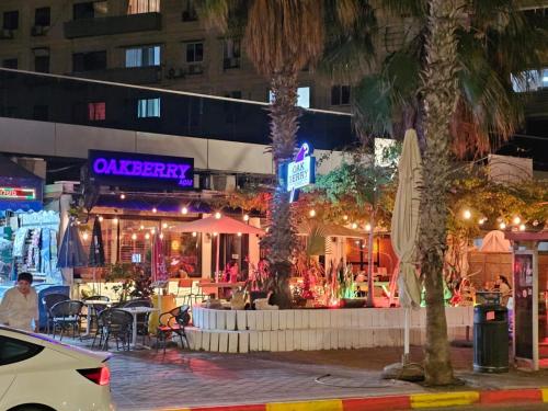 مطعم, Sea Vacation , luxury Loft ,amazing seaview Buber 301 in Ashdod