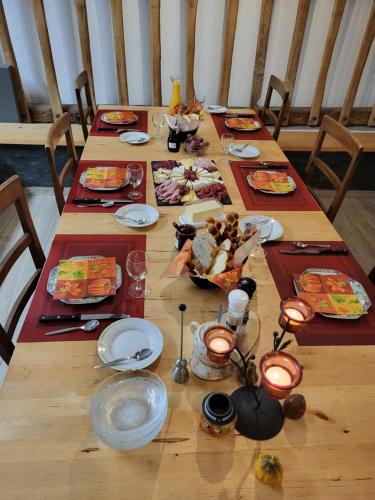 Food and beverages, Dani's Wohnwagen B&B in Ramsen