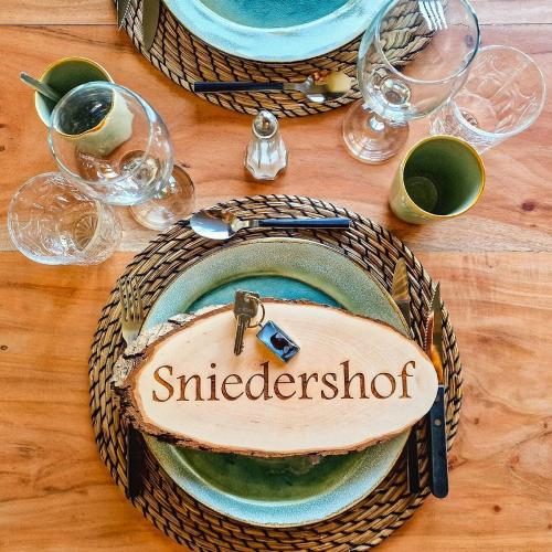 Boerderijkamers Sniedershof in Дернінген