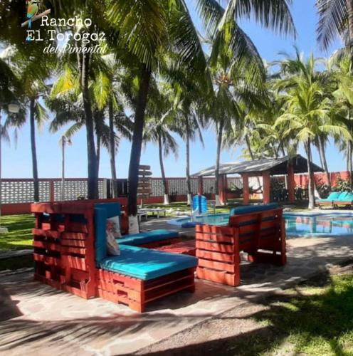 Beachfront- El Torogoz del Pimental in San Pedro Masahuat
