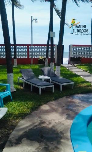 Beachfront- El Torogoz del Pimental in San Pedro Masahuat