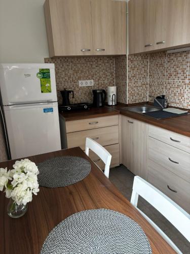 ห้องครัว, Simon Apartman - Pécs (Simon Apartman - Pecs) in ซฺเกติ กุลวารอส