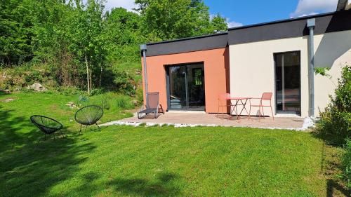 Logement neuf à 2 pas du lac (Logement neuf a 2 pas du lac) in La Bridoire