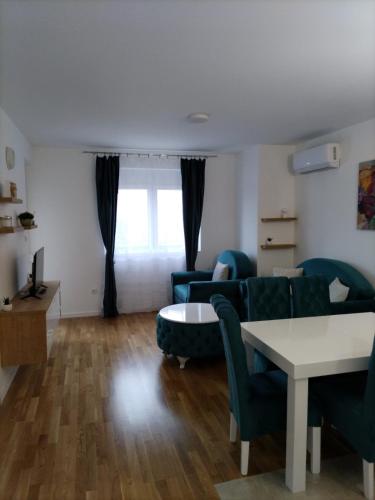 Apartman TRI PRINCEZE - image 5