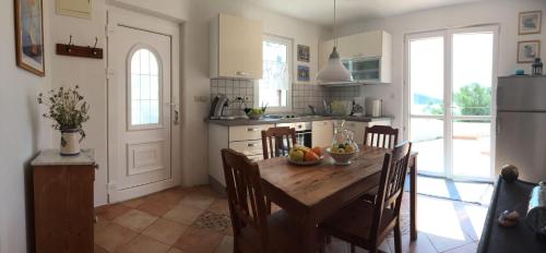 Casa-Poseidon in Vrisnik