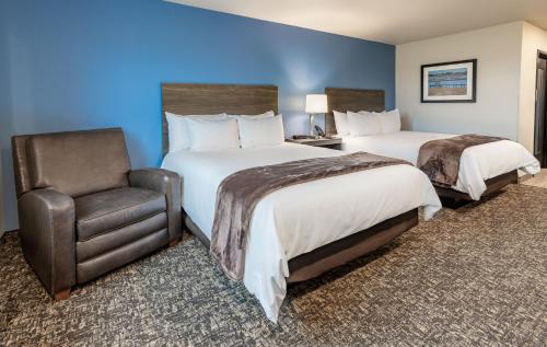 2 queen beds