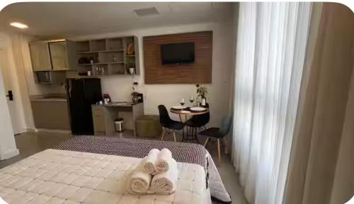 Studio bem localizado - MOEMA, São Paulo