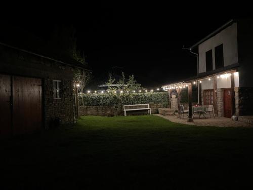 Utvendig, Kuća Mitića (Kuca Mitica) in Pirot