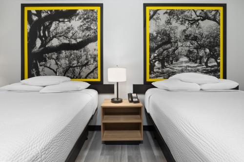Double Room with Two Double Beds - Non-Smoking