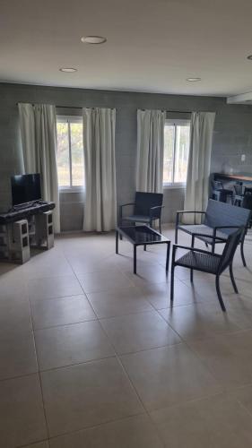 One-Bedroom House image 8